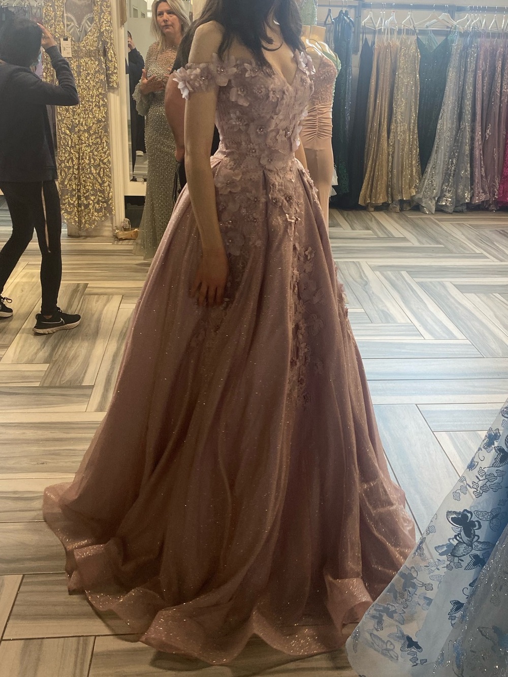 Off-Shoulder Mauve Floral Appliqué Ball Gown (Like New)